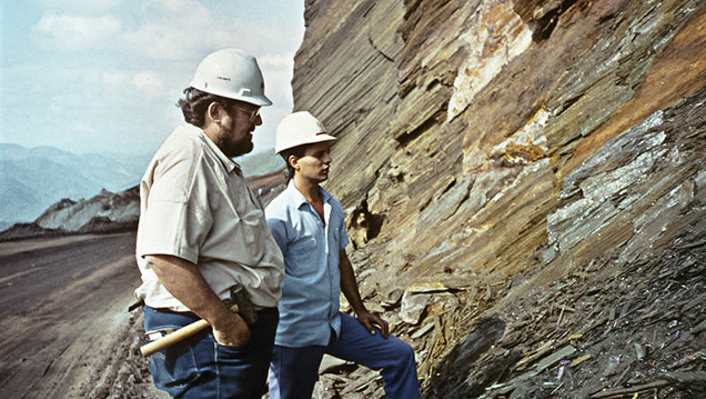Rock Currier and colleague at the Andrade mine. Rock Currier and colleague at the Andrade mine.